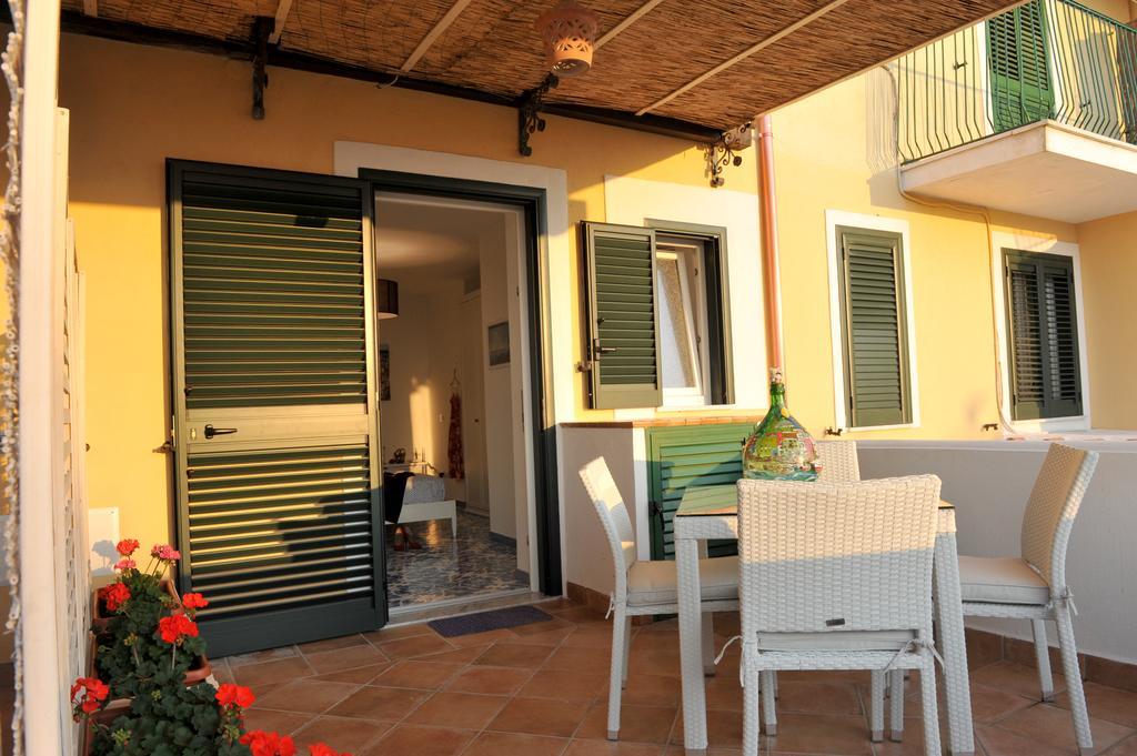 Il Leone Di Mare Hotel Procida Room photo